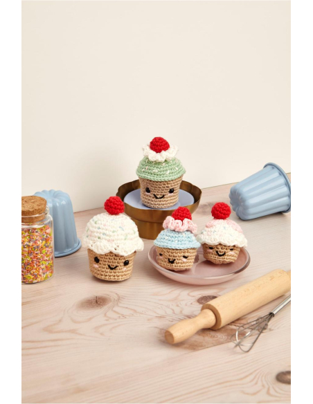 Kit crochet amigurumis cupcakes avec des cerises DMC