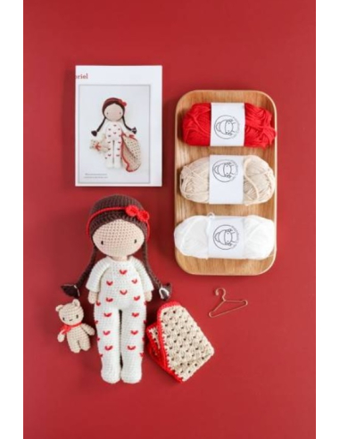 Coffret panoplie pour la poupée Lulu au crochet...