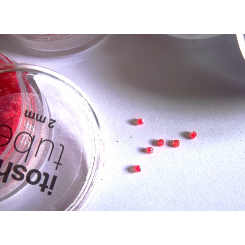 Perle rocailles japonaises itoshii tube bordeaux opaque - Rico Design